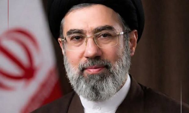 رهبر جدید انقلاب اسلامی توسط مجلس خبرگان رهبری تعیین و معرفی شد